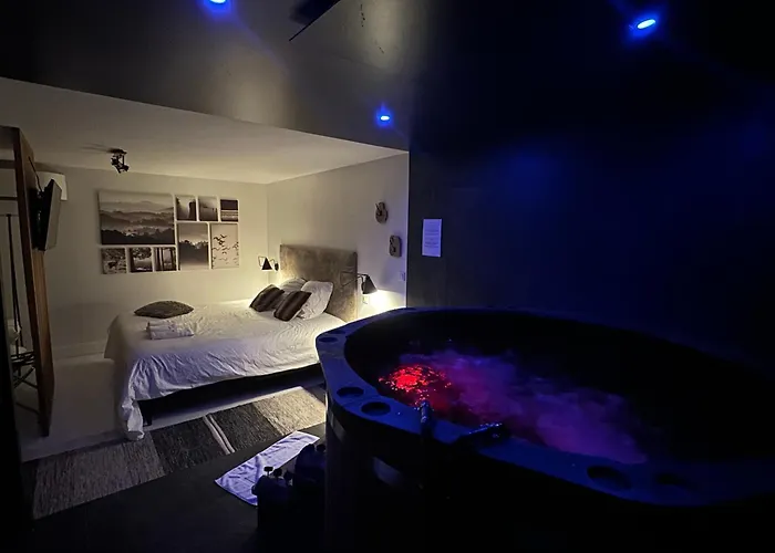 Nordique - Cinema Et Jacuzzi Apartament *