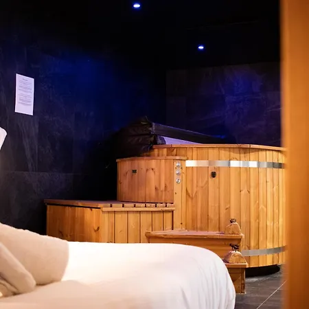 Nordique - Cinema Et Jacuzzi Apartman